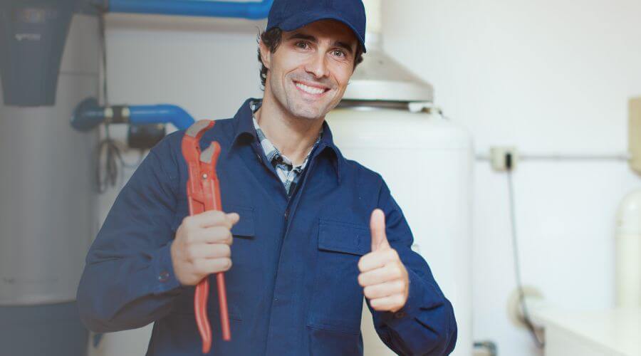 Local water heater installation in Laurel Hill, FL